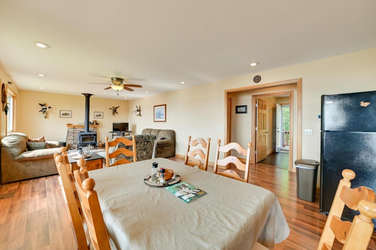 Kentucky Lake Getaway With Lookout Deck, Water View! New Concord Екстериор снимка