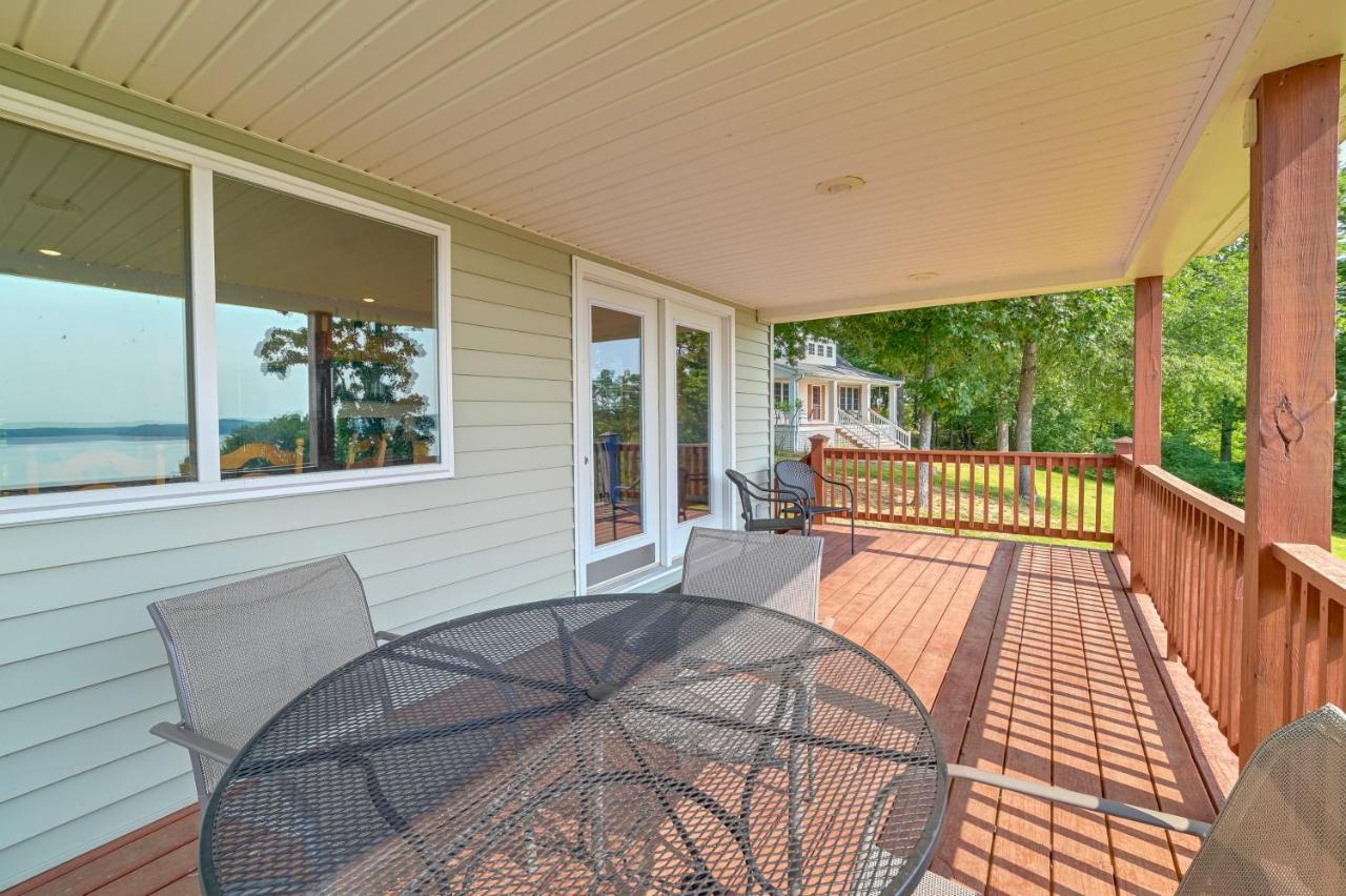 Kentucky Lake Getaway With Lookout Deck, Water View! New Concord Екстериор снимка