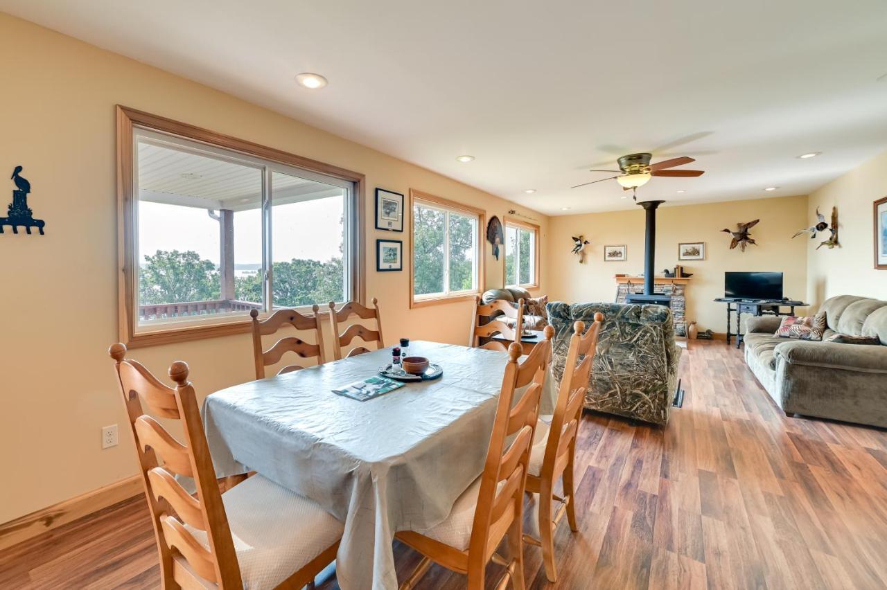 Kentucky Lake Getaway With Lookout Deck, Water View! New Concord Екстериор снимка
